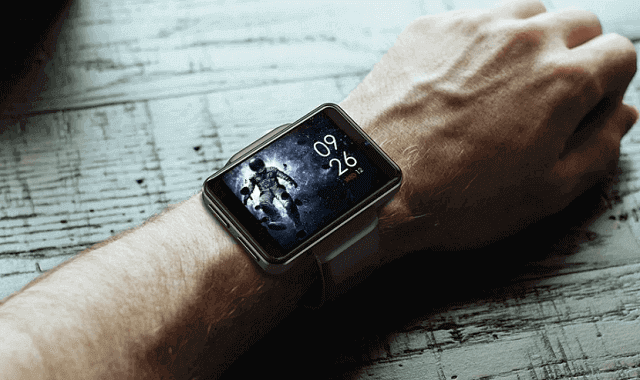 DM101 SmartWatch specs