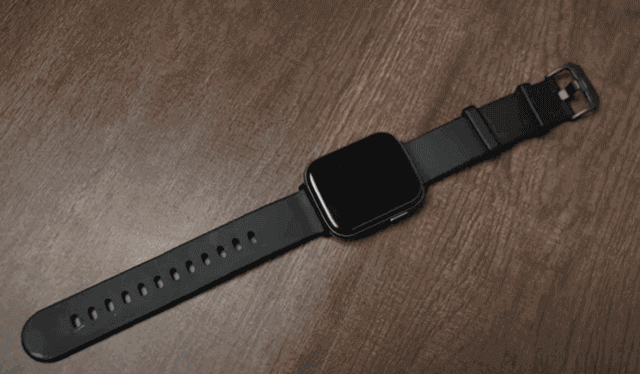 FutureFit Ultra SmartWatch design